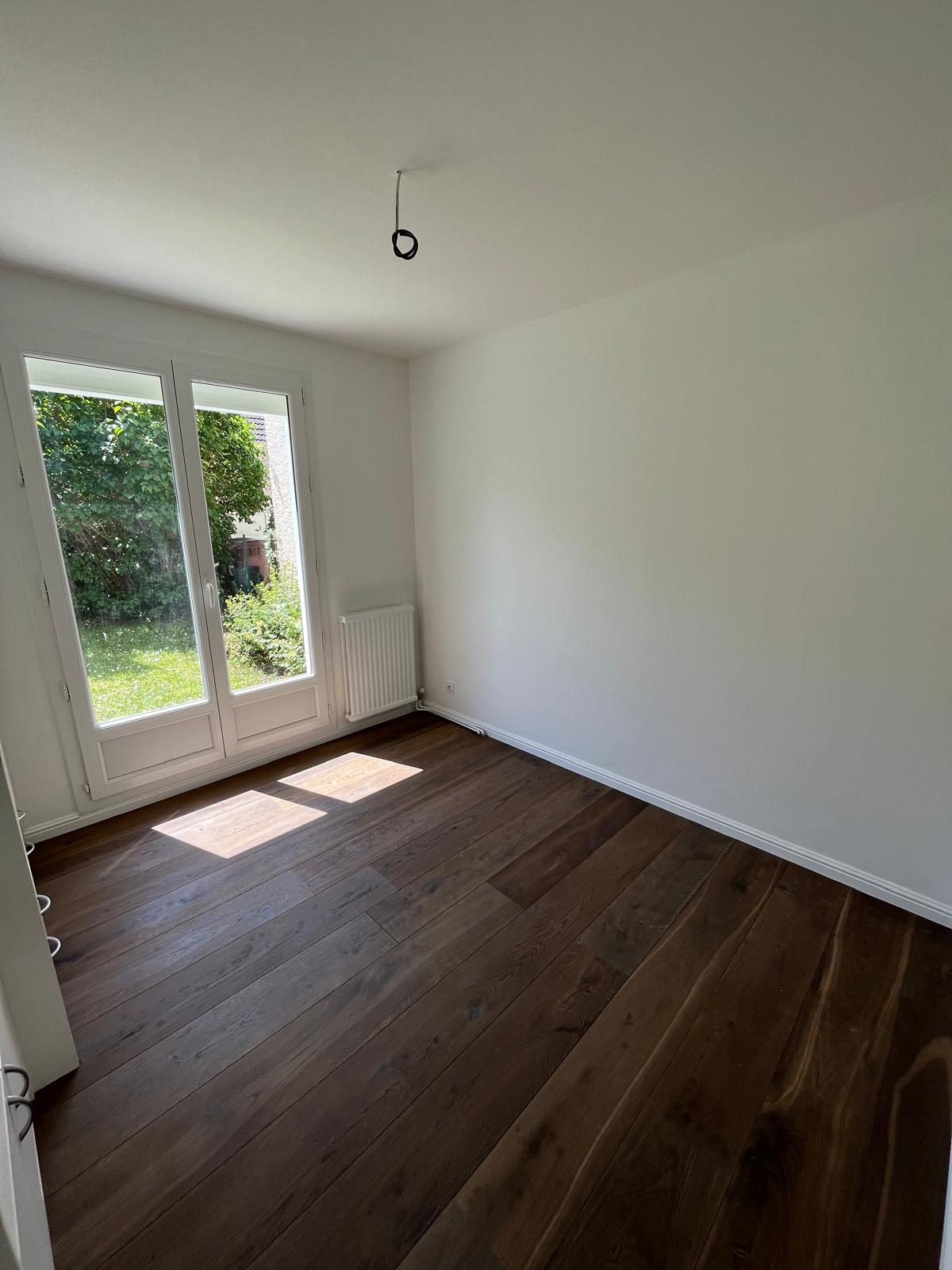 Chambre RDC après pose parquet chêne — vue 3, Collégien (77)
